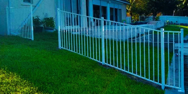 Rackable Aluminum Fence Section Southwest Florida